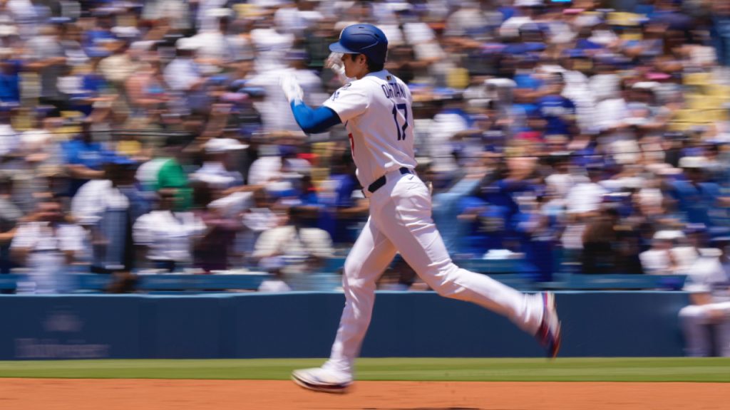Ohtani homers in fifth consecutive game, tying a Dodgers franchise record