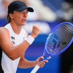 Wimbledon champion Swiatek enjoys easy start to US Open